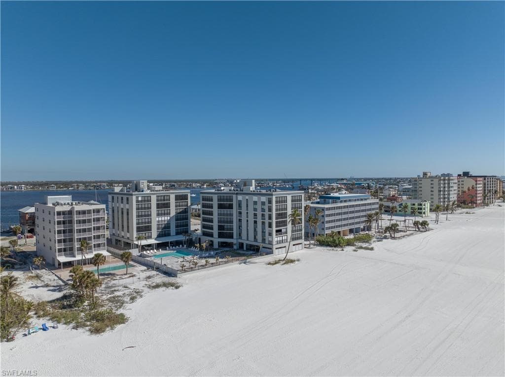 392 Estero BLVD 207 FORT MYERS BEACH, FL 33931