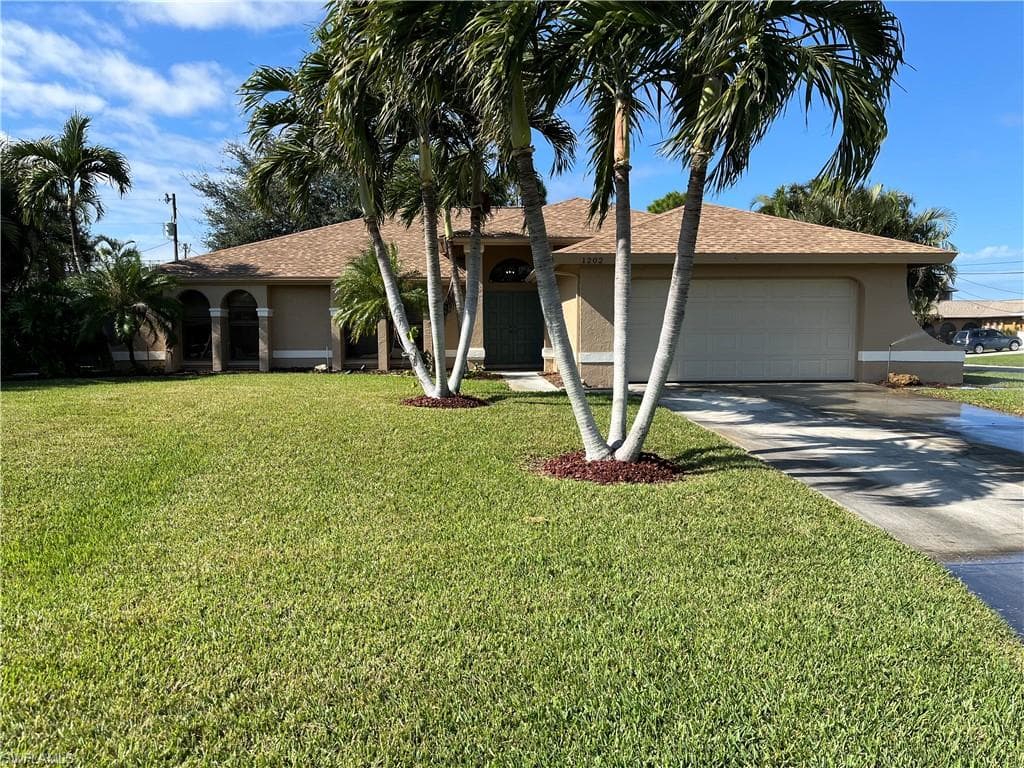 1202 SW 4th PL CAPE CORAL, FL 33991
