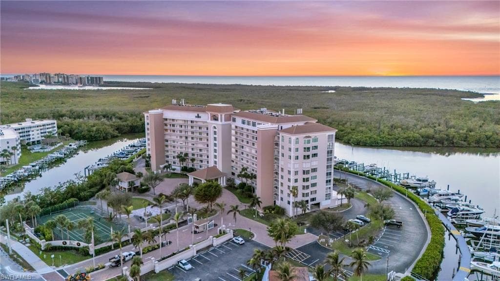 13105 Vanderbilt DR 802 NAPLES, FL 34110