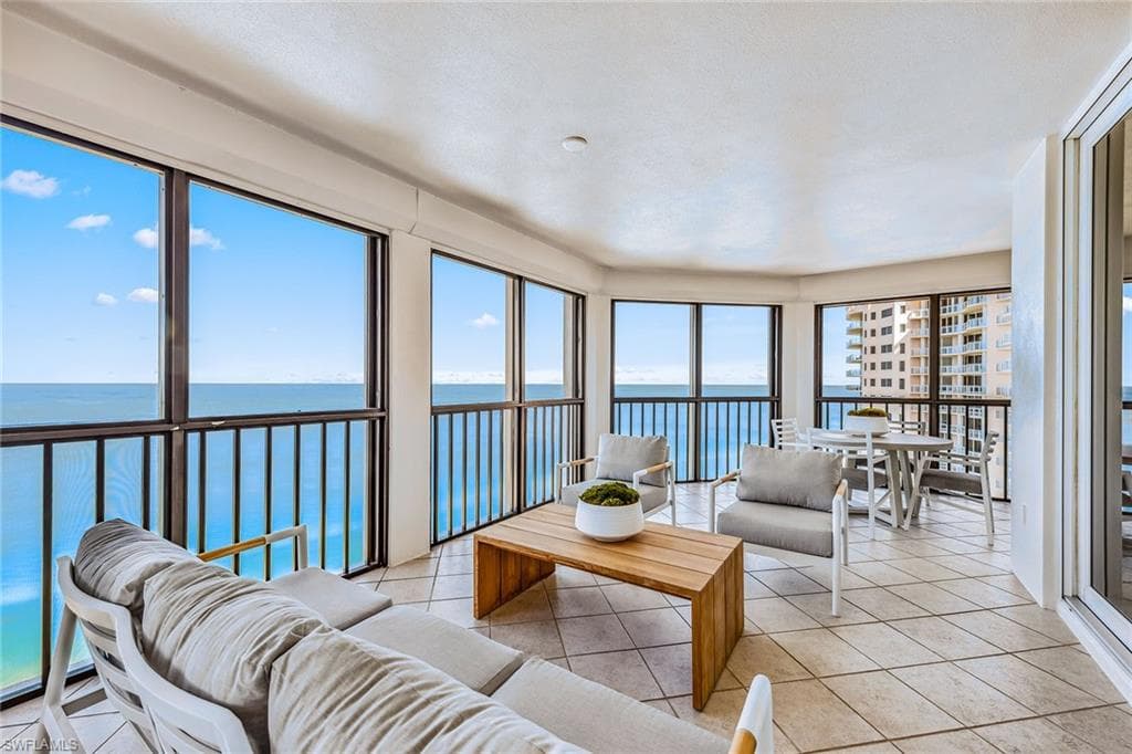 8171 Bay Colony DR 1704 NAPLES, FL 34108