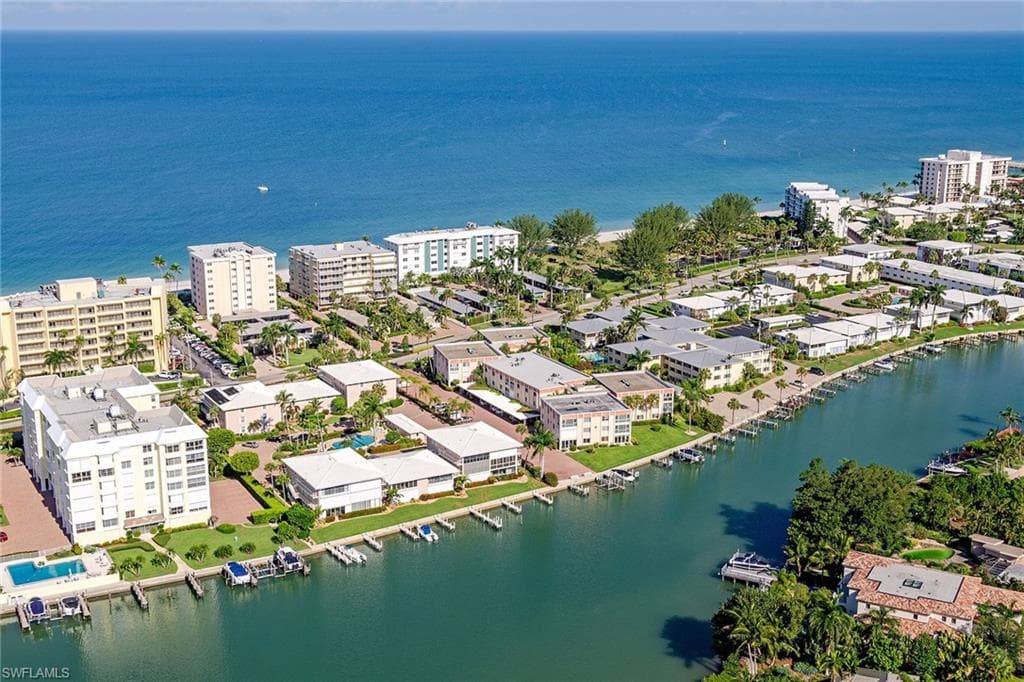 1930 Gulf Shore BLVD N D101 NAPLES, FL 34102