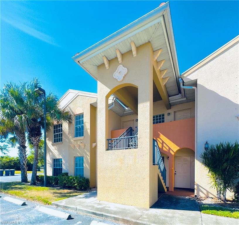 4110 Castilla CIR 202 FORT MYERS, FL 33916