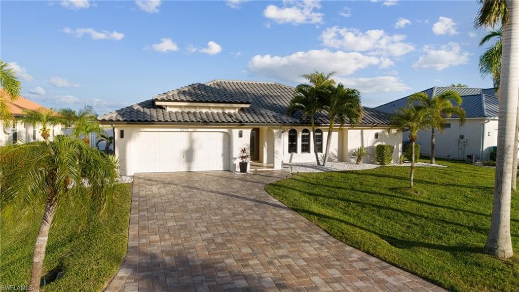5215 SW 5th PL CAPE CORAL, FL 33914