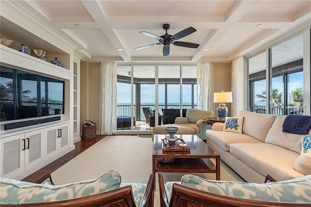 8473 Bay Colony DR 504 NAPLES, FL 34108