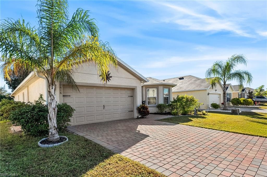 10616 Crossback LN LEHIGH ACRES, FL 33936