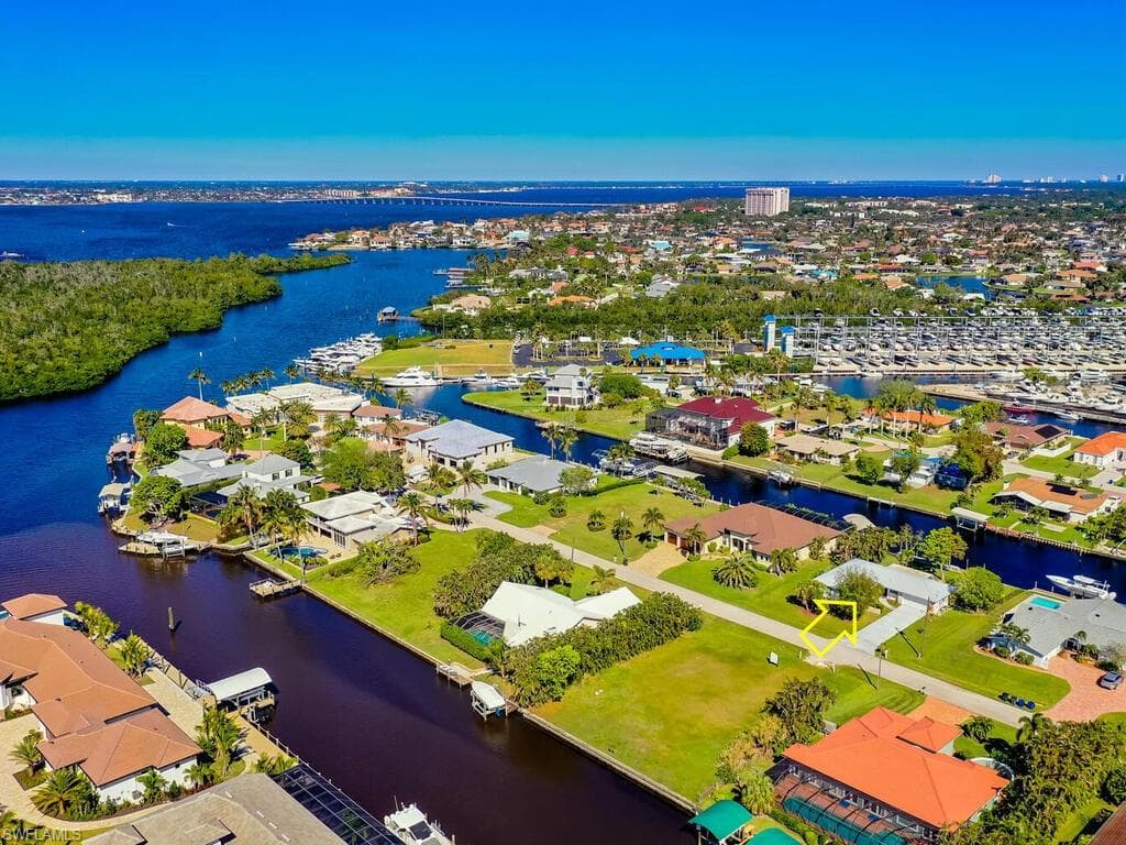 125 Montrose DR FORT MYERS, FL 33919