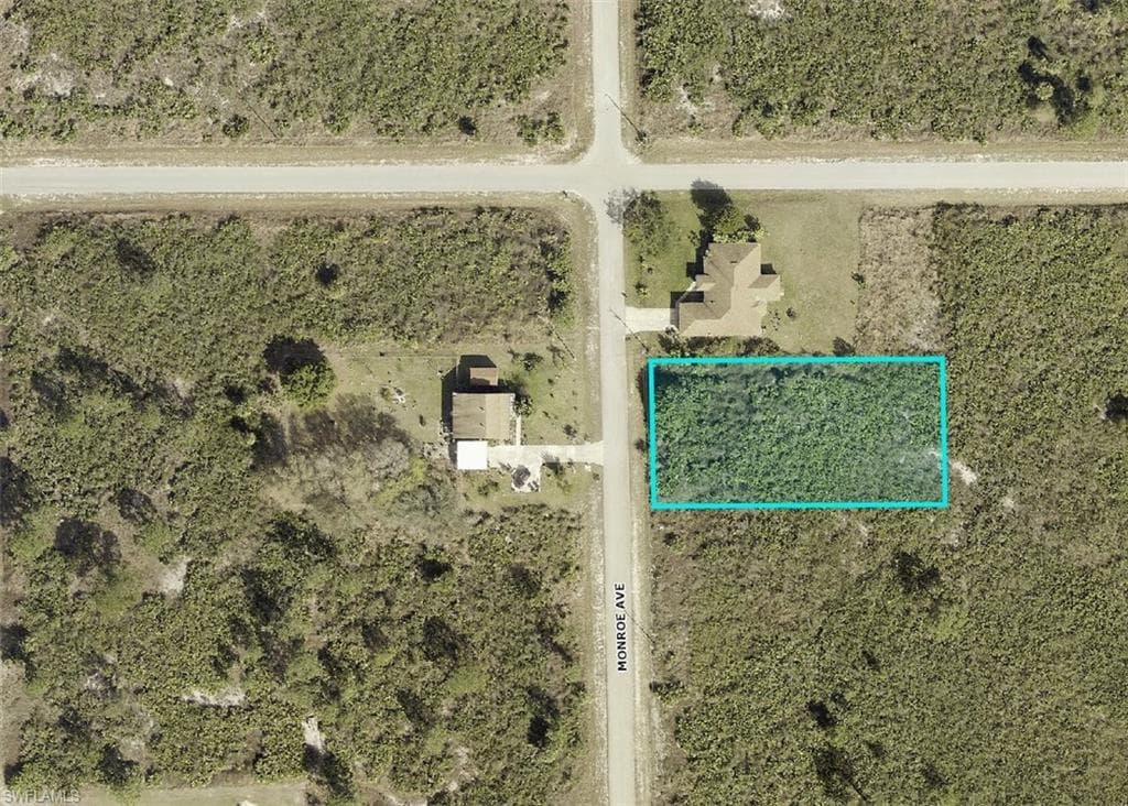420 Monroe AVE LEHIGH ACRES, FL 33972