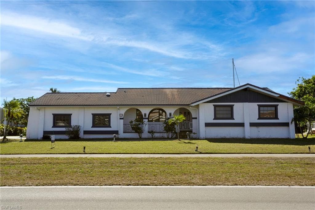 2711 W Marion AVE PUNTA GORDA, FL 33950