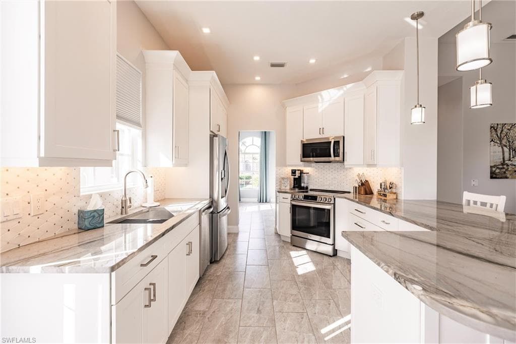 4288 Montalvo CT NAPLES, FL 34109