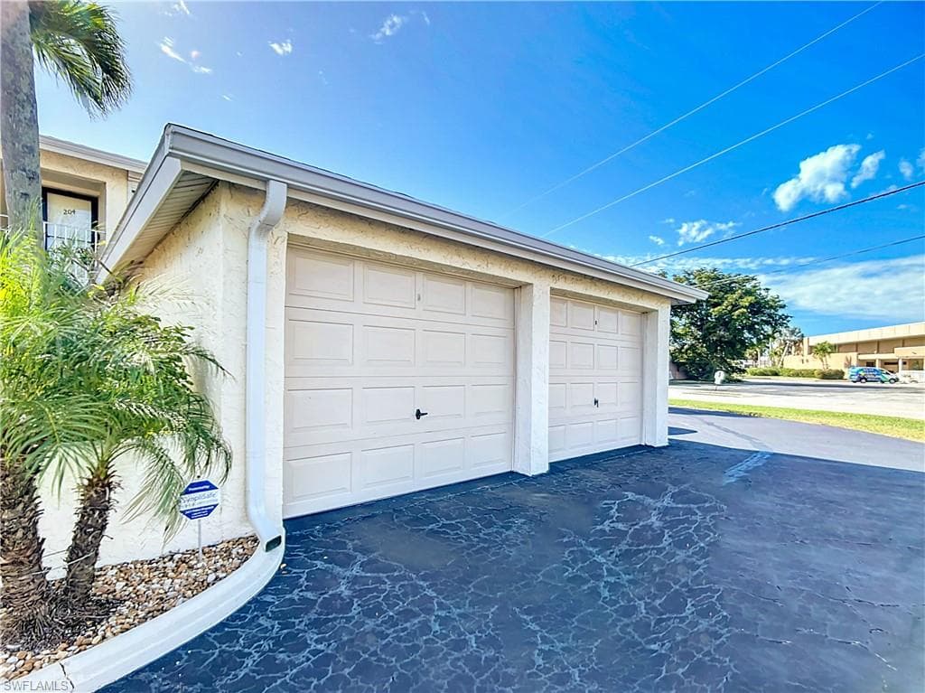 1706 Bikini CT 101 CAPE CORAL, FL 33904