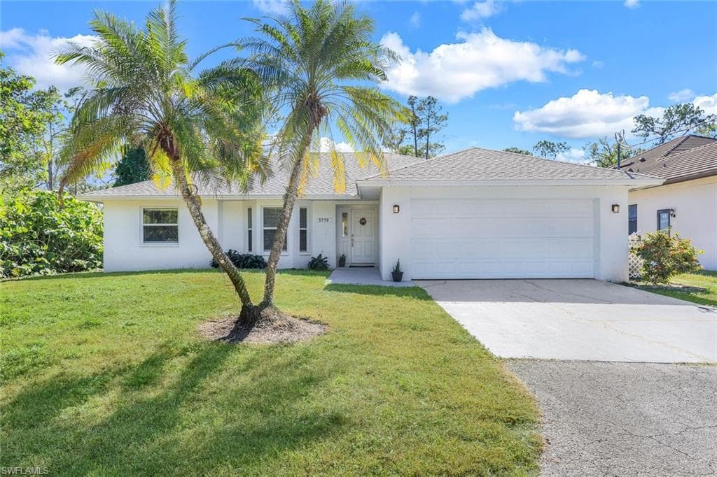 5770 Copper Leaf LN NAPLES, FL 34116