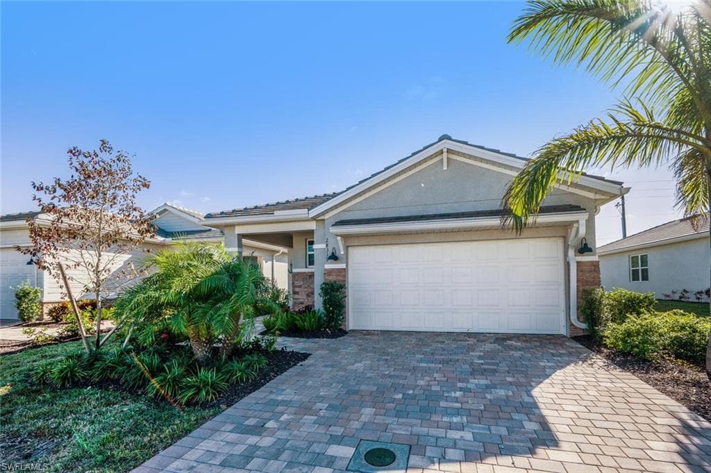 28319 CAPTIVA SHELL LOOP BONITA SPRINGS, FL 34135