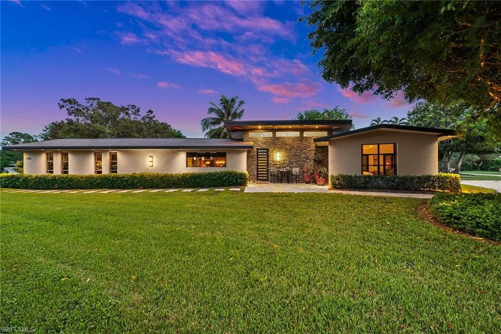 208 Cypress WAY W NAPLES, FL 34110