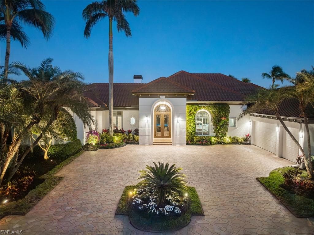 1932 Cocoplum WAY NAPLES, FL 34105