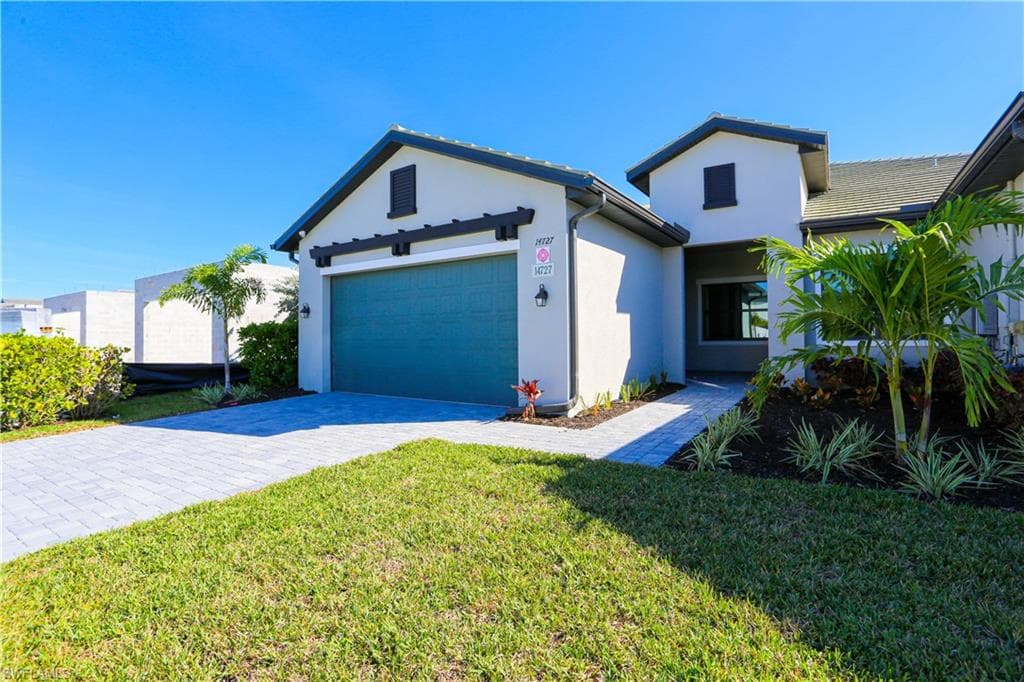 14727 Kingfisher LOOP NAPLES, FL 34120