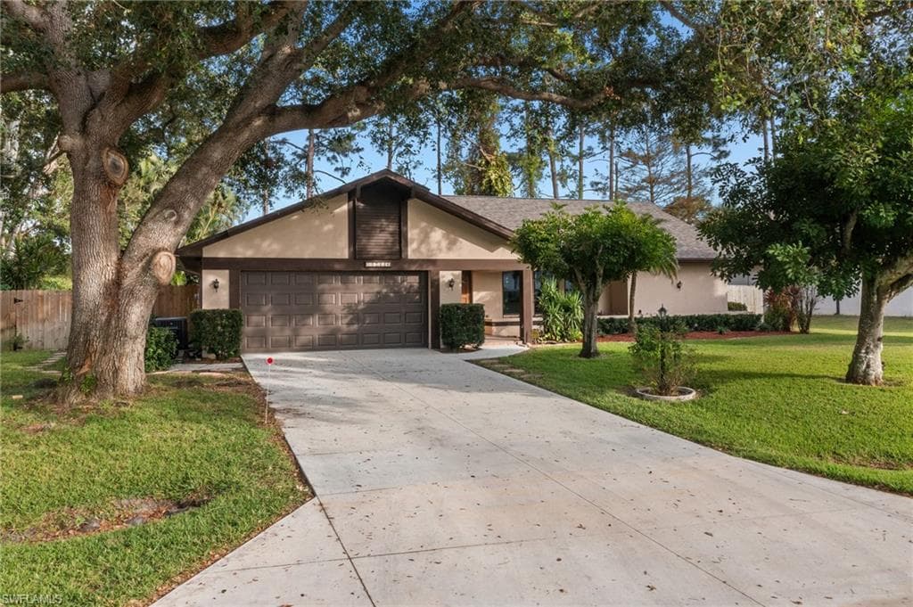 17110 Laurelin CT NORTH FORT MYERS, FL 33917