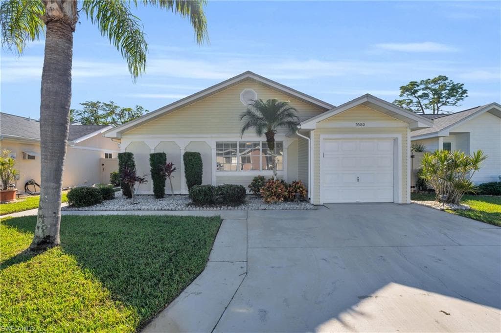 5580 Longleaf DR NORTH FORT MYERS, FL 33917