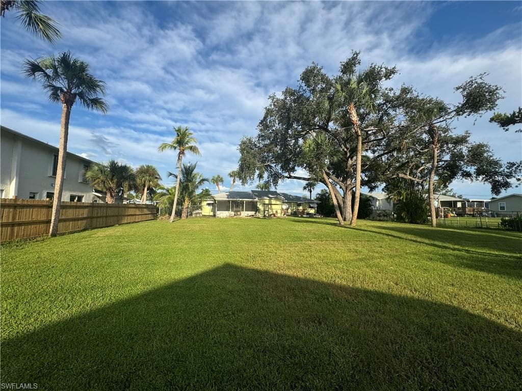 16500 John Morris RD FORT MYERS, FL 33908