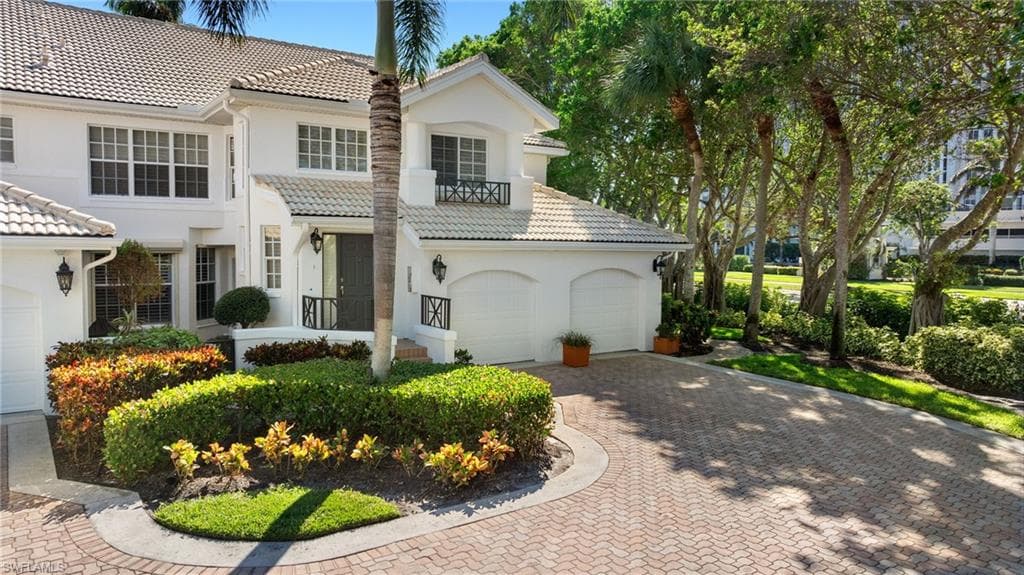 6830 San Marino DR 711A NAPLES, FL 34108