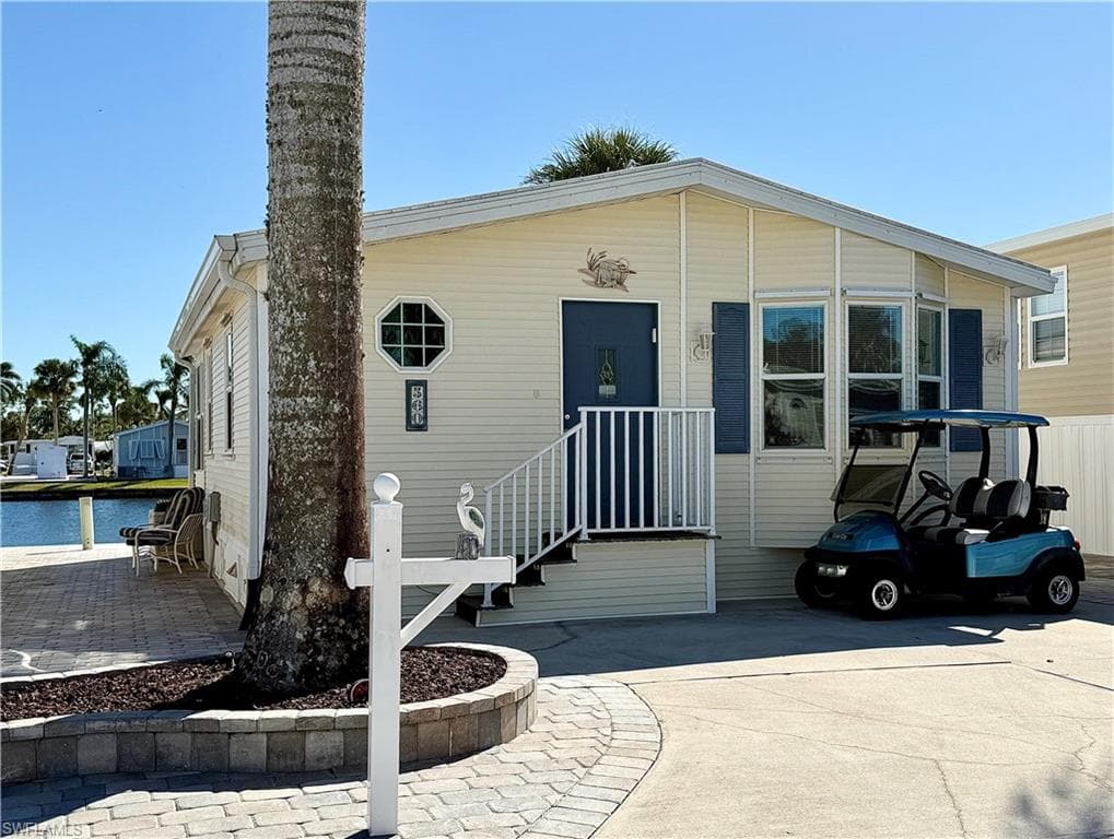 560 Cattleya Refuge 560 NAPLES, FL 34114