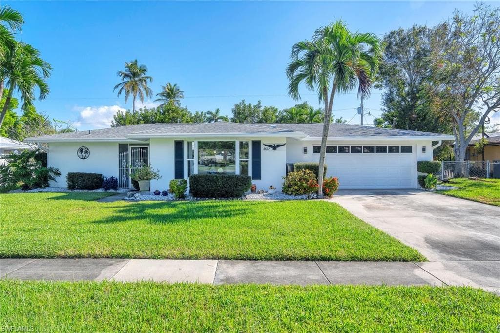 4612 Orange Grove BLVD NORTH FORT MYERS, FL 33903