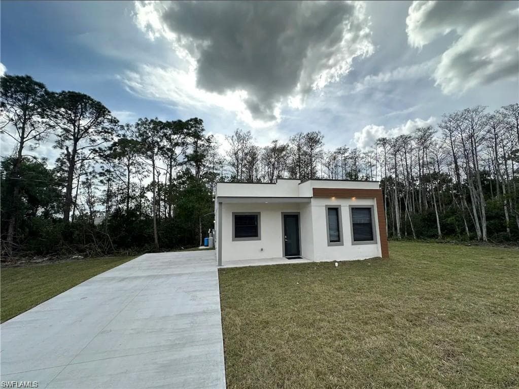 5005 Gramercy RD LABELLE, FL 33935