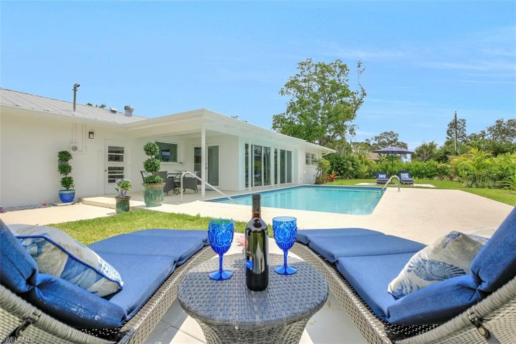 1118 Pompei LN S NAPLES, FL 34103