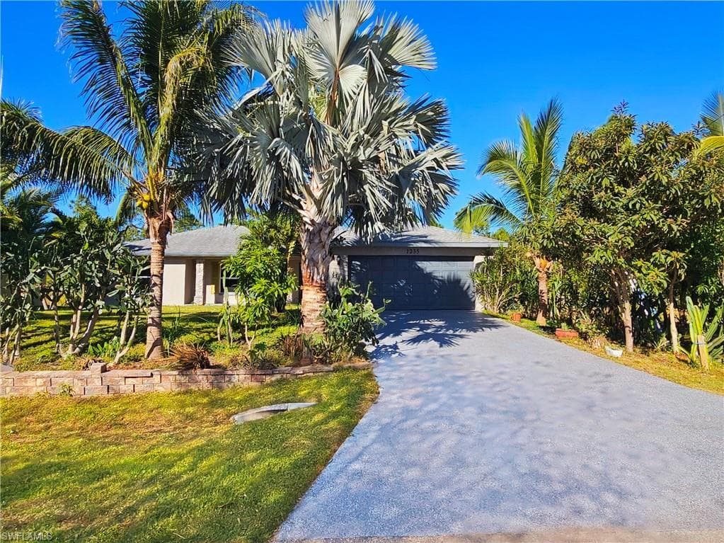 1235 Damen ST E LEHIGH ACRES, FL 33974