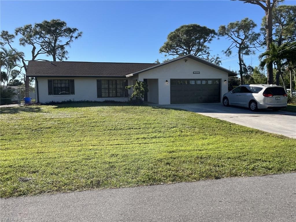 5821 Linden LN BOKEELIA, FL 33922