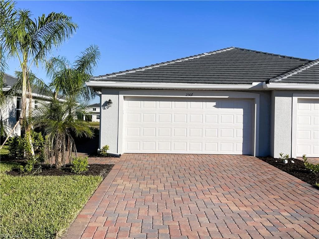 2307 Dragonfruit WAY NAPLES, FL 34120
