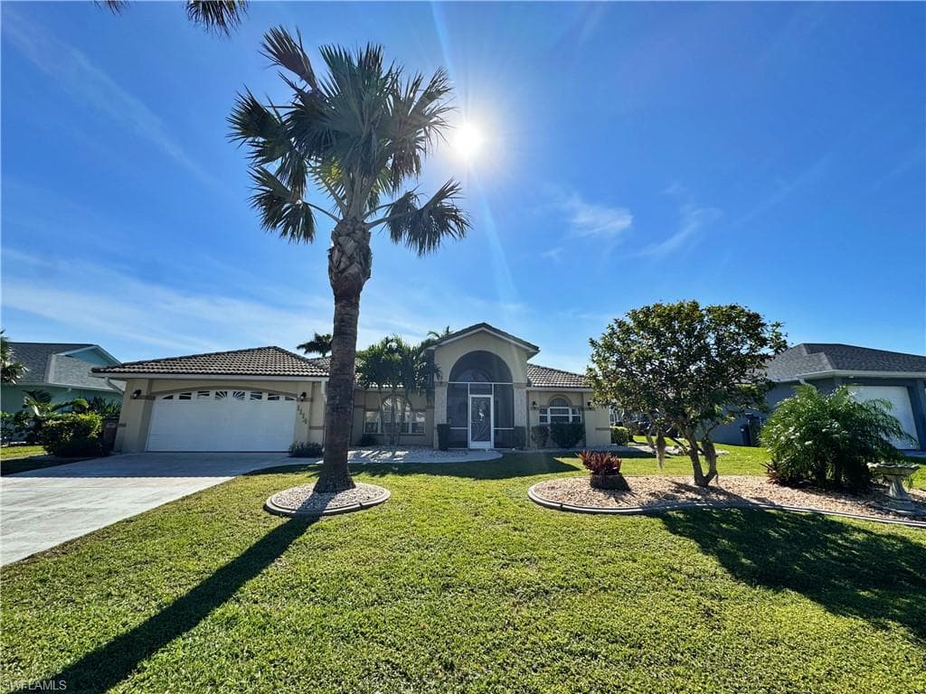 1114 SE 29th ST CAPE CORAL, FL 33904