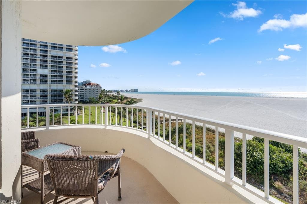 320 Seaview CT 2-511 MARCO ISLAND, FL 34145
