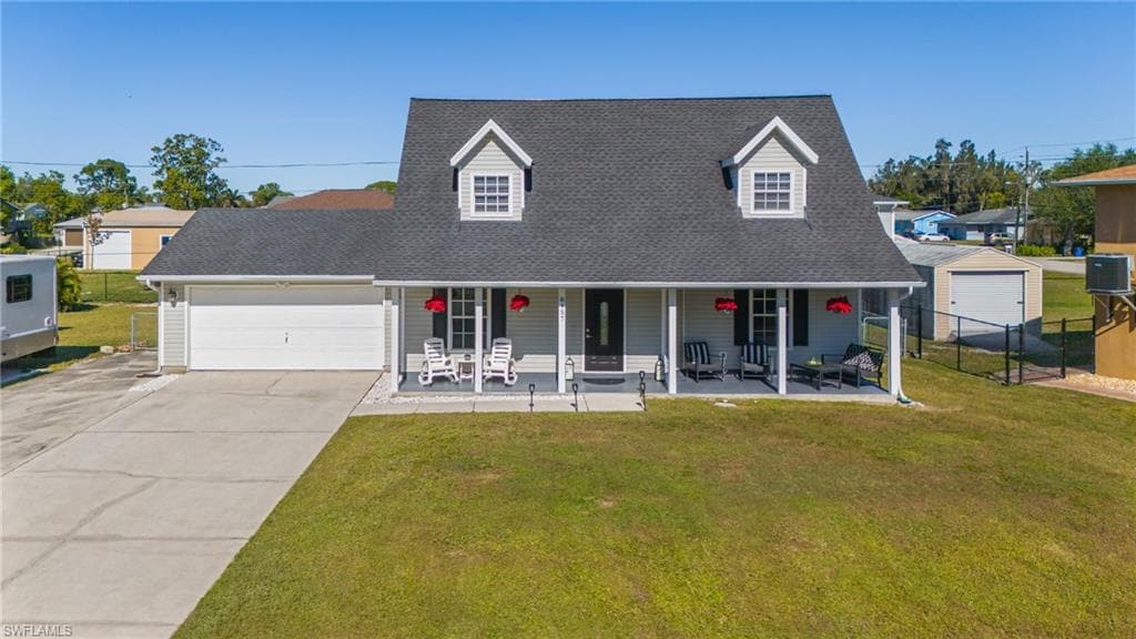 8457 Wren RD FORT MYERS, FL 33967