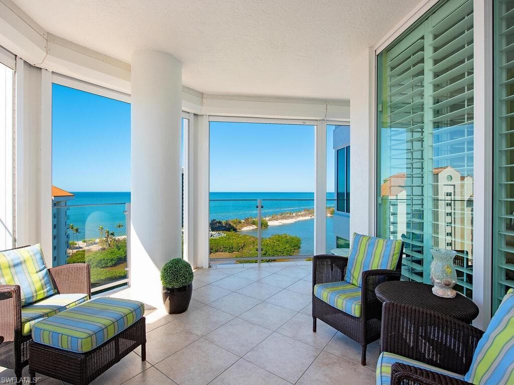 60 Seagate DR 1401 NAPLES, FL 34103