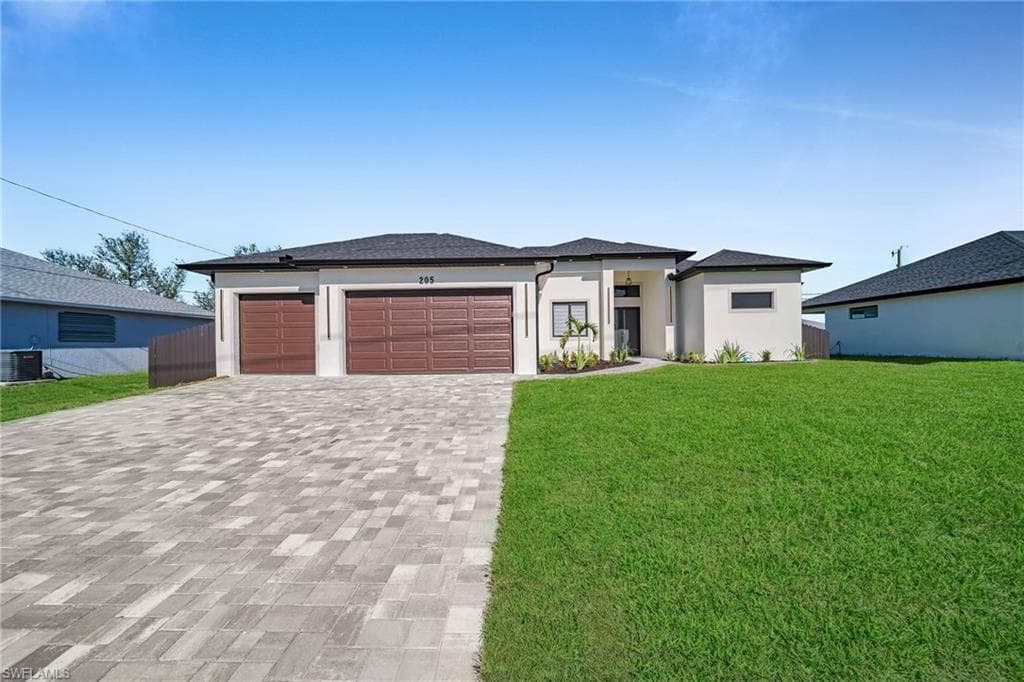 205 KISMET PKWY E CAPE CORAL, FL 33909