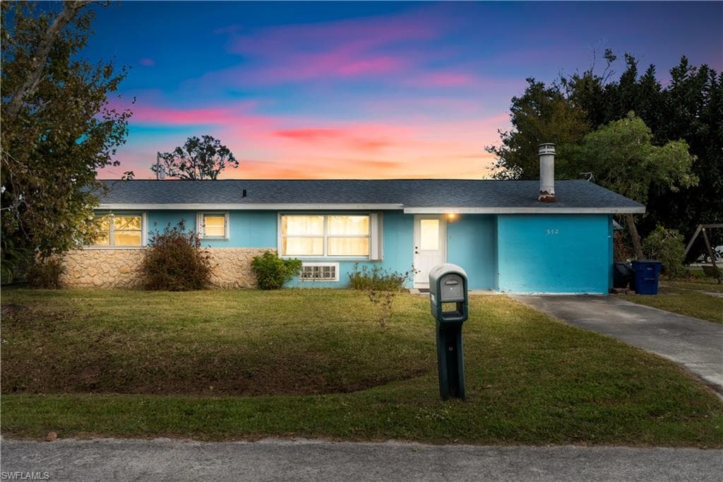 372 Park Lane DR NORTH FORT MYERS, FL 33917