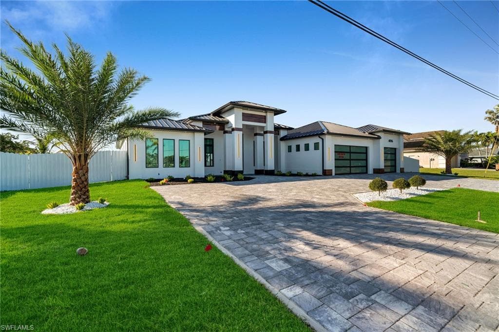 4016 Chiquita BLVD S CAPE CORAL, FL 33914