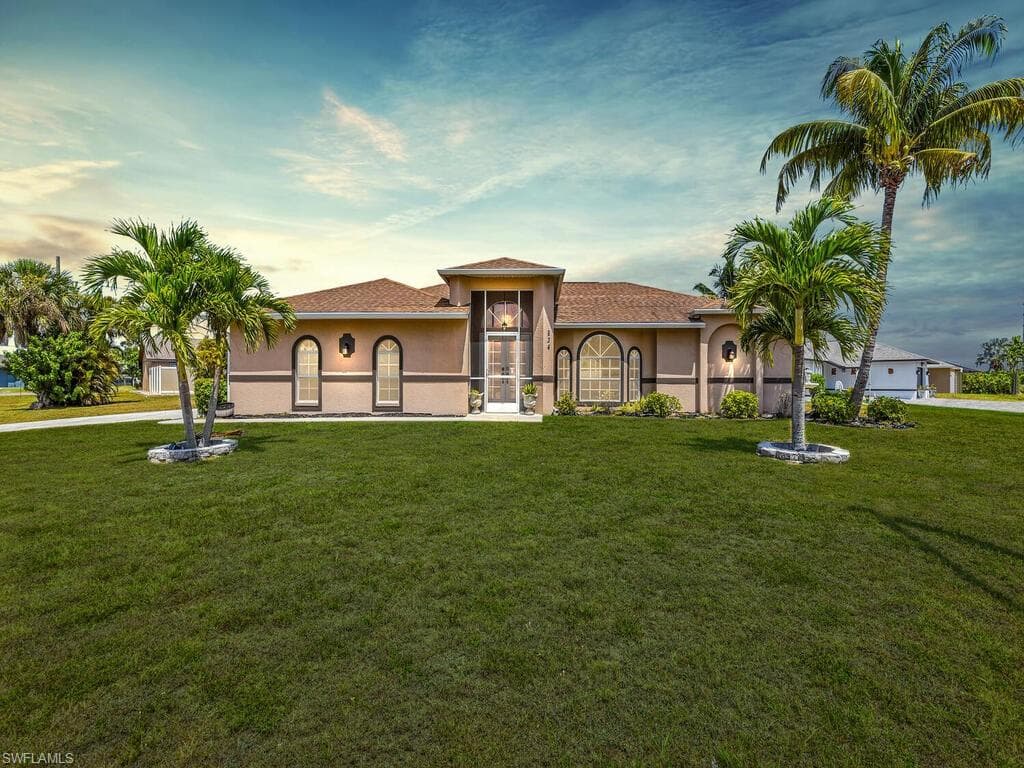 834 Santa Barbara BLVD CAPE CORAL, FL 33991