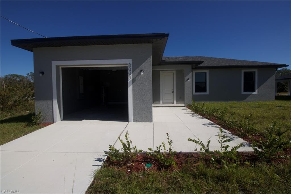 8004 Spice CT LABELLE, FL 33935