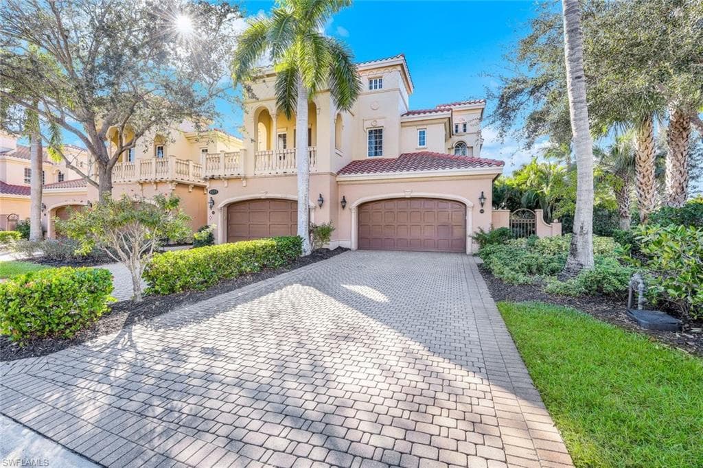 9275 Menaggio CT 102 NAPLES, FL 34114