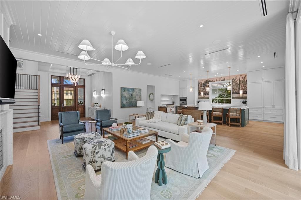 3295 Gordon DR NAPLES, FL 34102