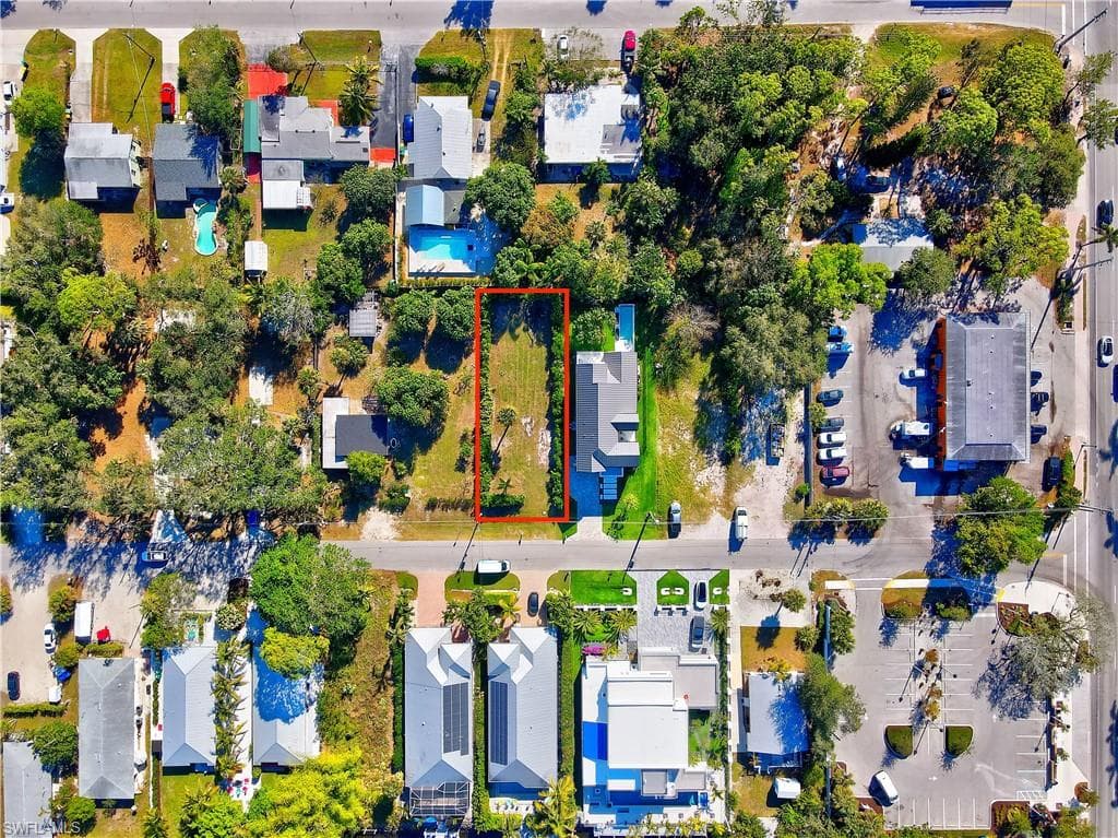 3010 Coco AVE NAPLES, FL 34112