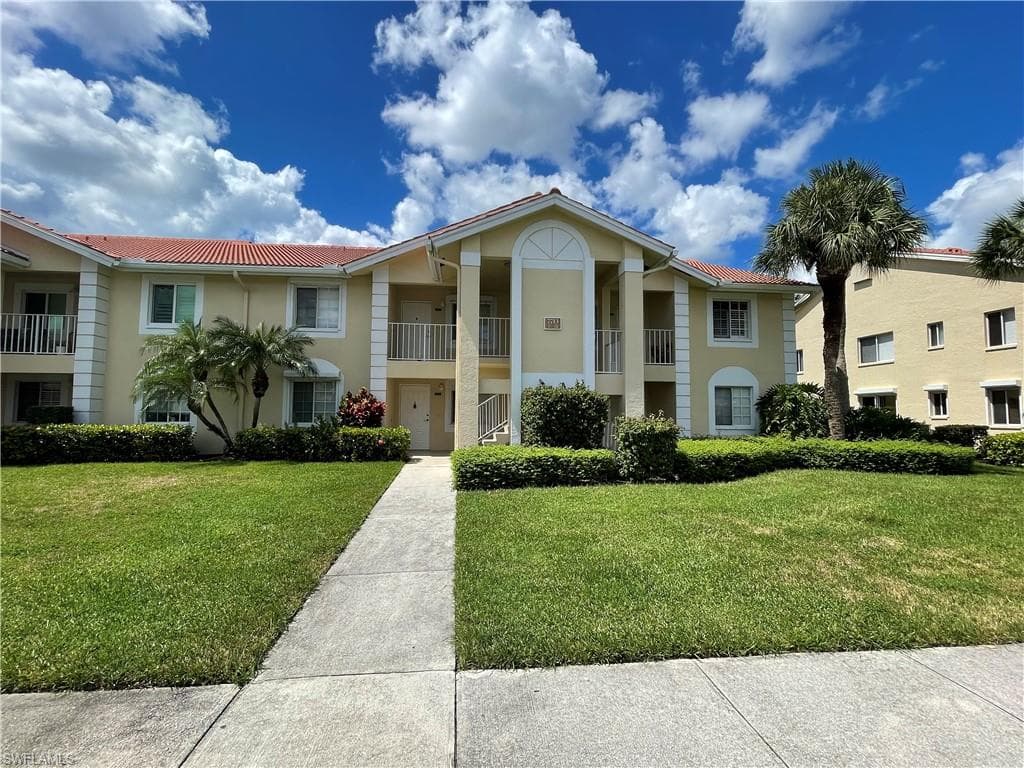 7713 Jewel LN 103 NAPLES, FL 34109