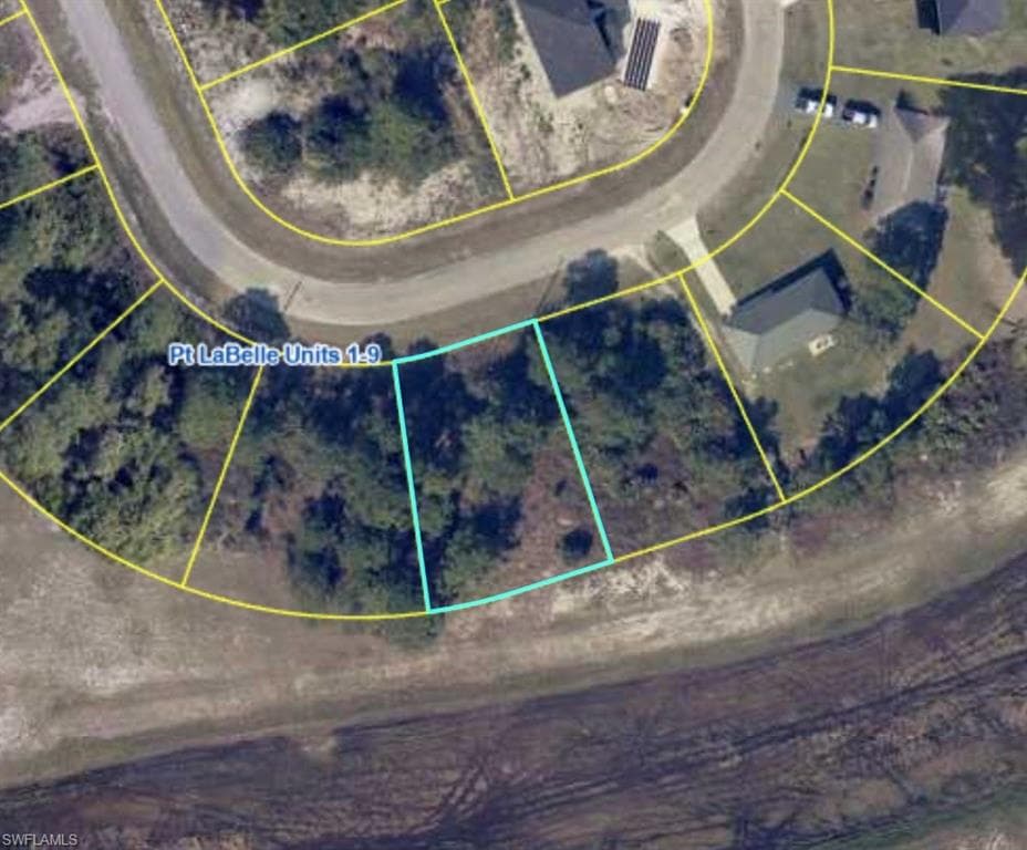 8031 Memory CIR LABELLE, FL 33935