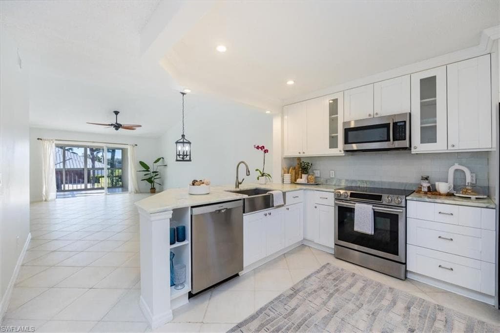 7713 Jewel LN 203 NAPLES, FL 34109