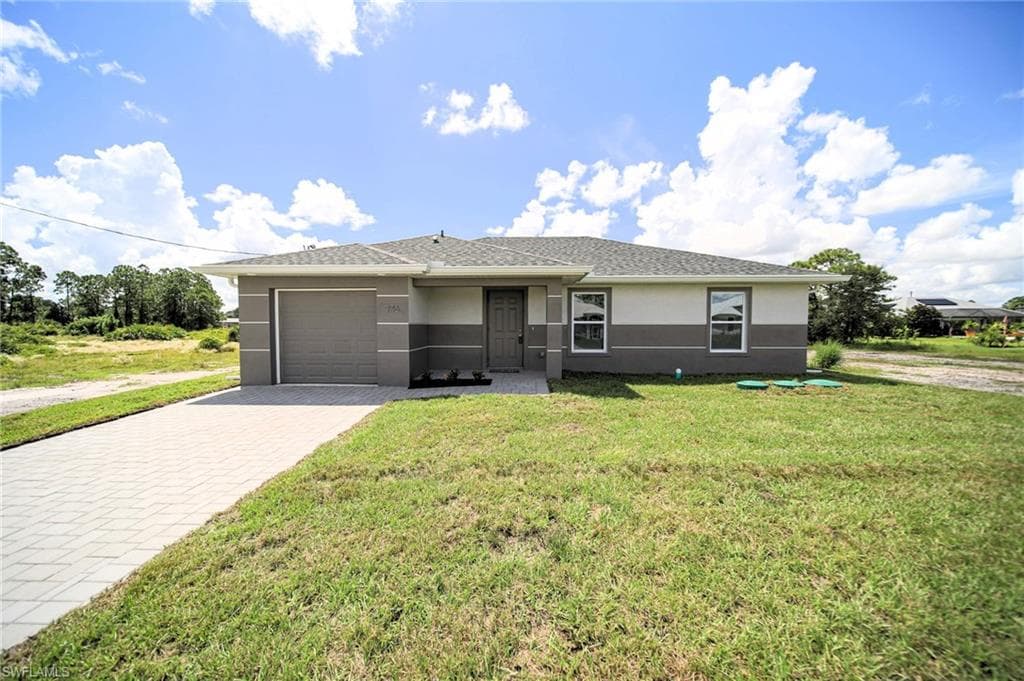 1076 Gunby AVE S LEHIGH ACRES, FL 33974
