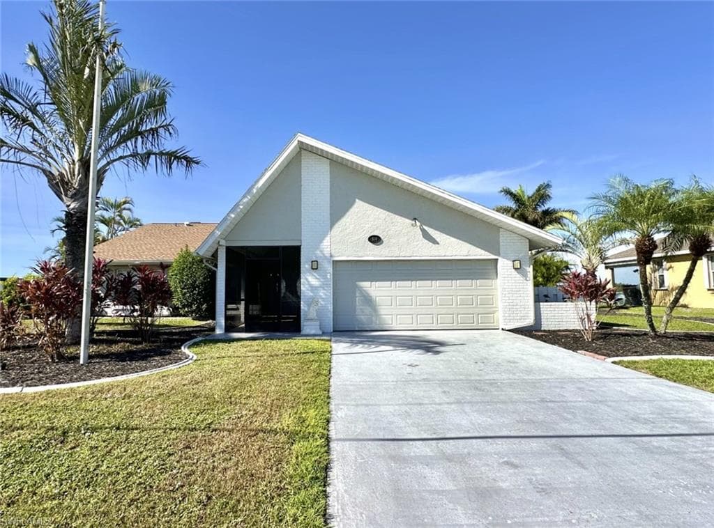 814 SW Santa Barbara PL CAPE CORAL, FL 33991