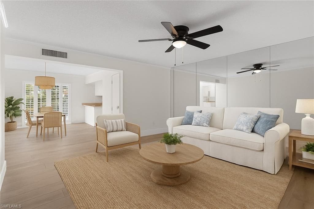 788 Park Shore DR B17 NAPLES, FL 34103