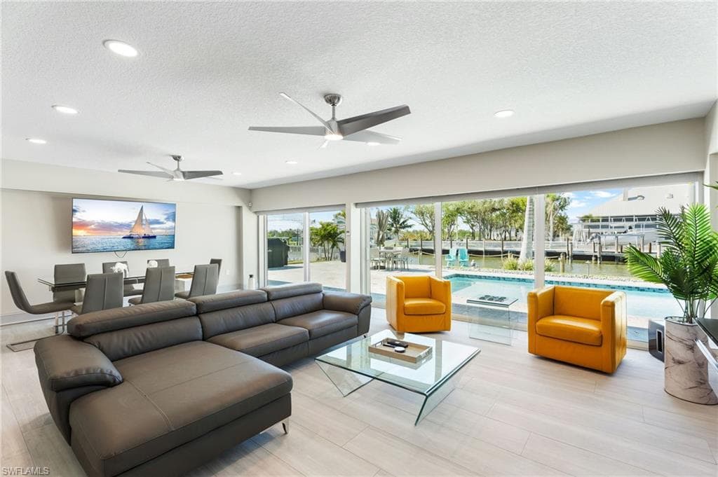 18548 Cutlass DR FORT MYERS BEACH, FL 33931