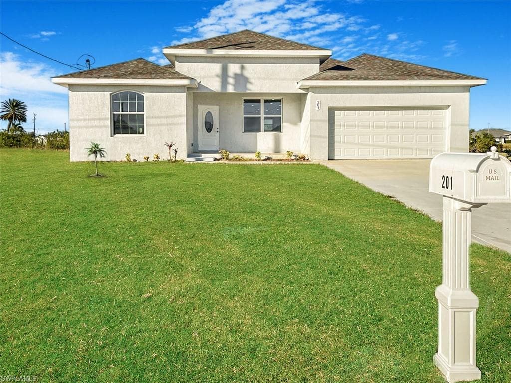 201 NW 8th TER CAPE CORAL, FL 33993